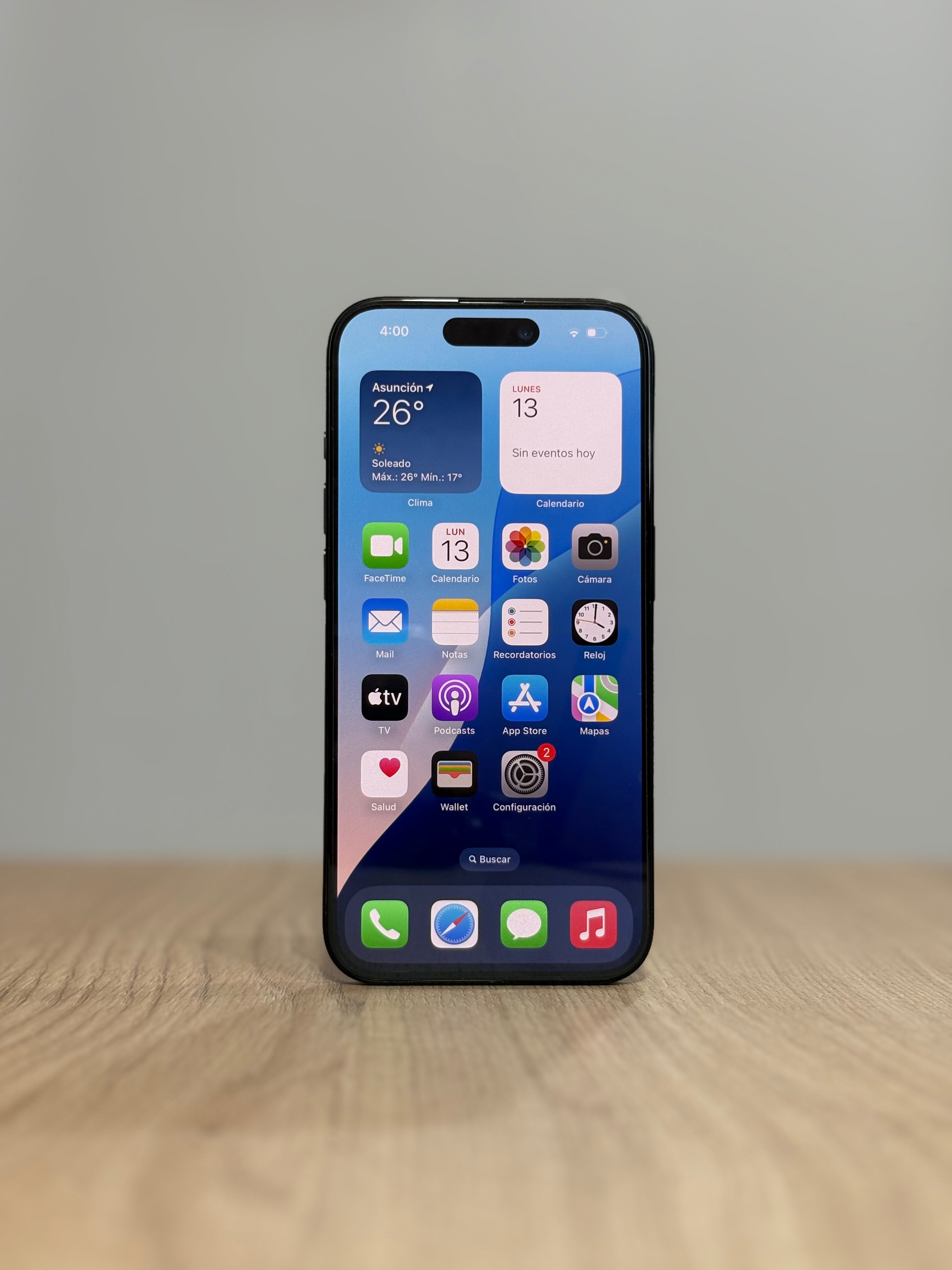 iPhone 15 Pro - Seminuevo